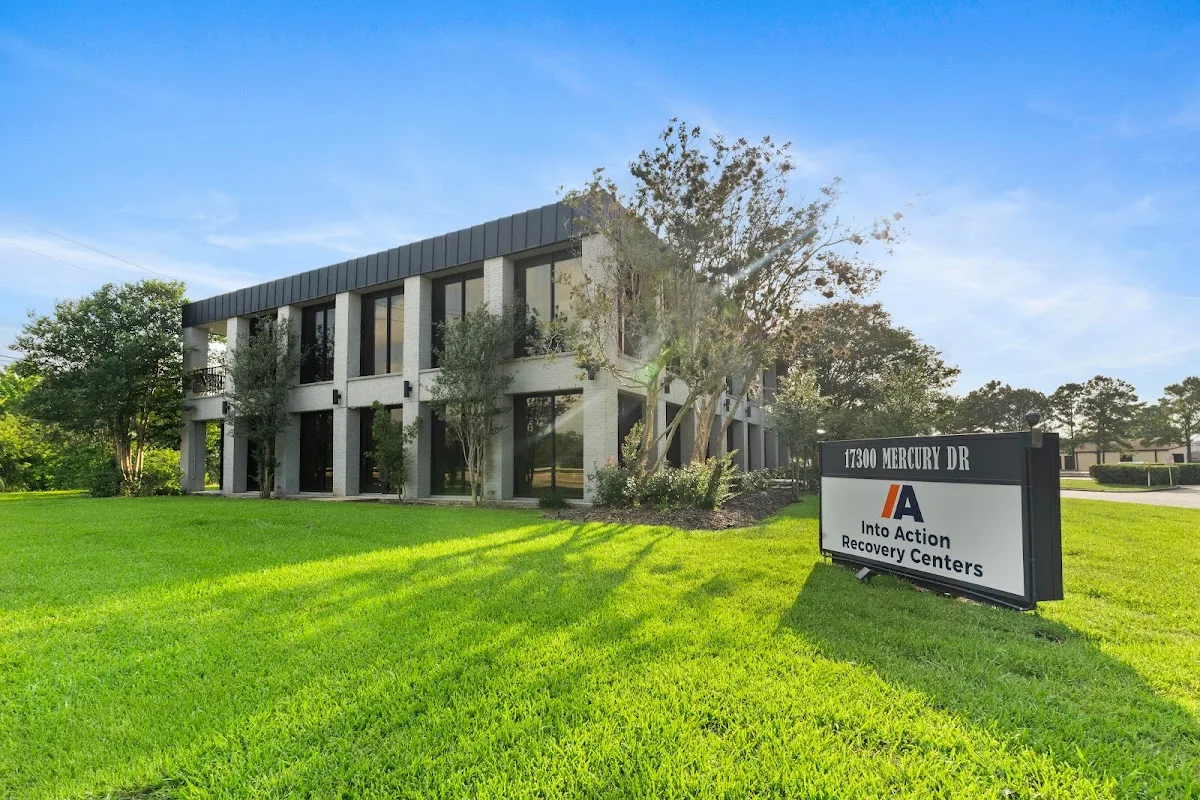 Into Action Recovery Centers - 사진 3