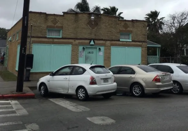 33rd Street Group - Photo 3