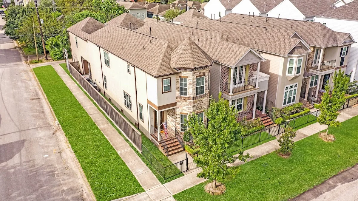 Bodine Recovery - Luxury Sober Living Houston/Heights - Photo 4