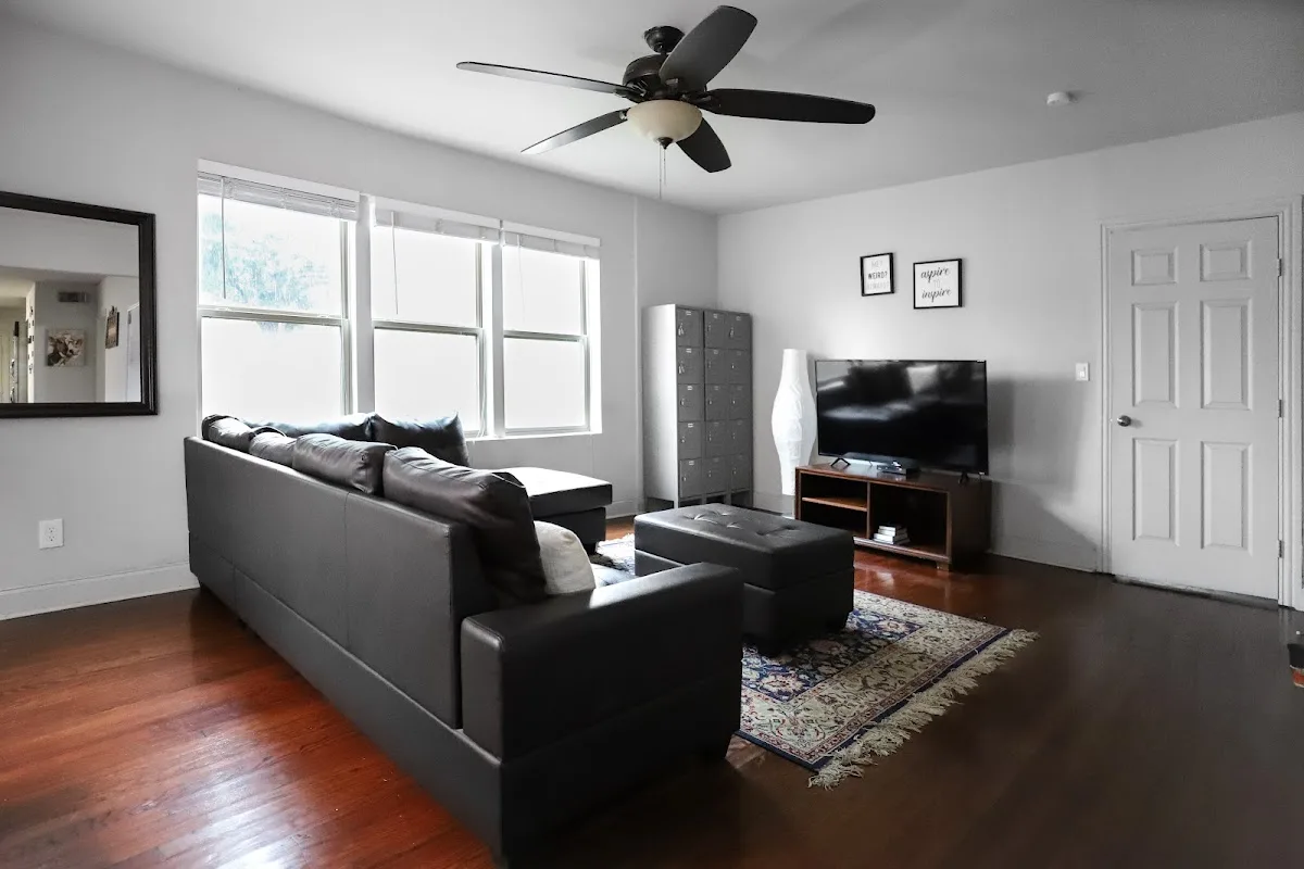 Amenities at Galveston sober living home — washing machine